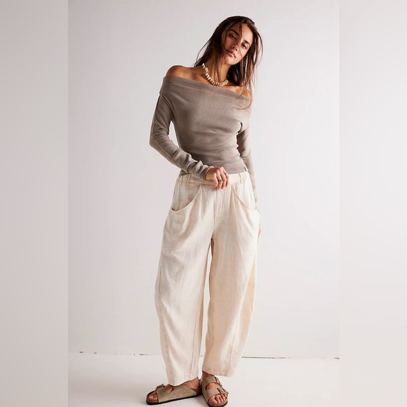 Free People Pants - NWT FREE PEOPLE High Road Solid Pull-On Barrel Pants In Birch/Tan MSRP $78 | S